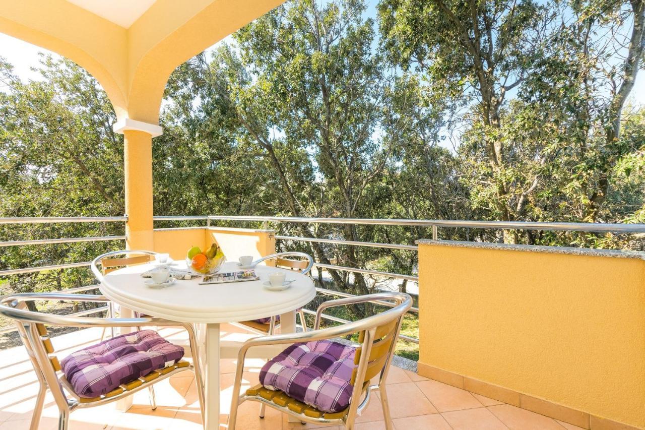 Apartments By The Sea Vrsi - Mulo, Zadar - 5951 Kültér fotó